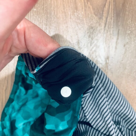 Lululemon Rebel Runner Crop Striped Legging Size 4 - Picture 12 of 12